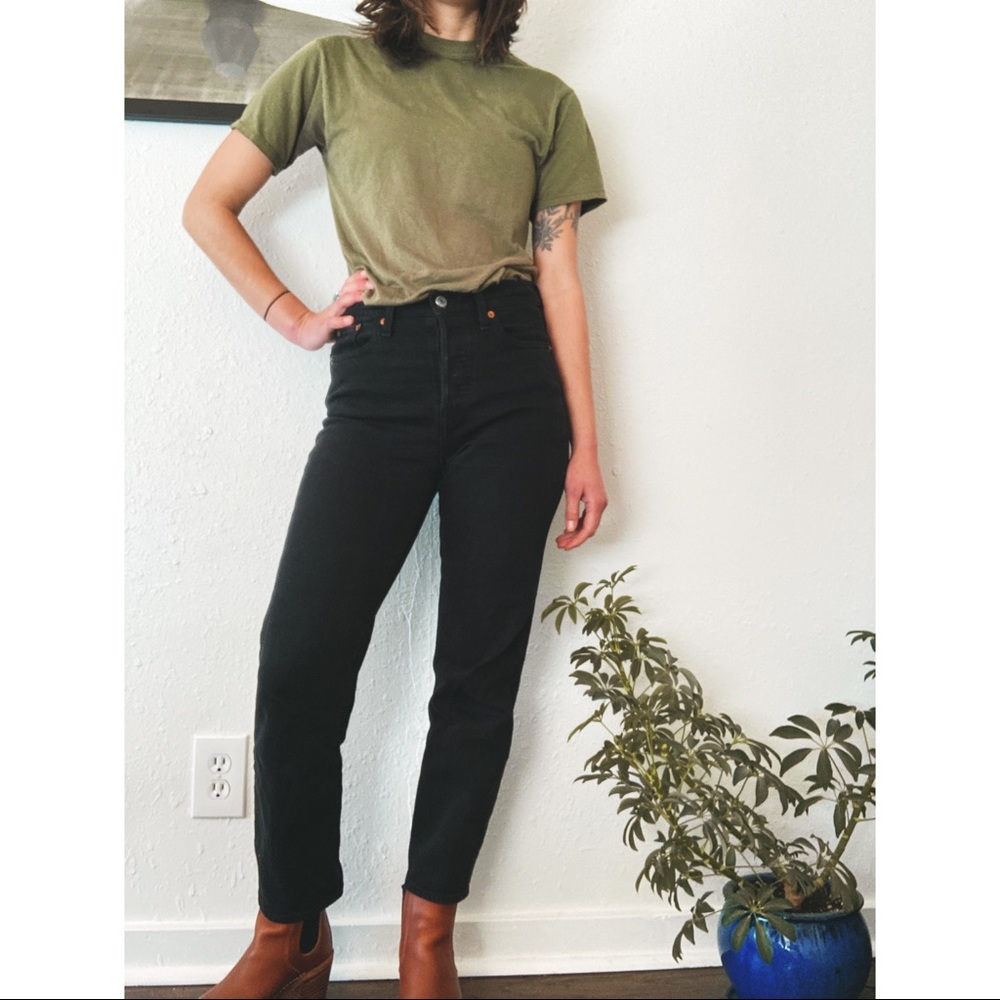 Levi’s Wedgie straight black denim jeans size 25